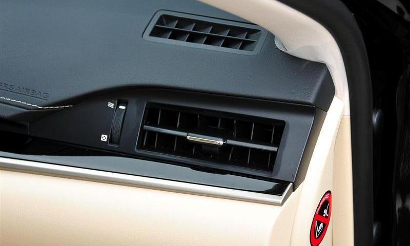 2013款 300h 精英版
