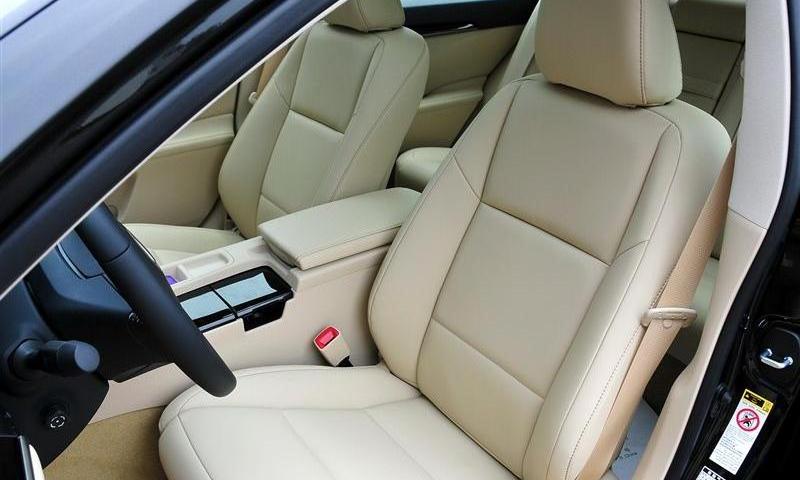 2013款 300h 精英版