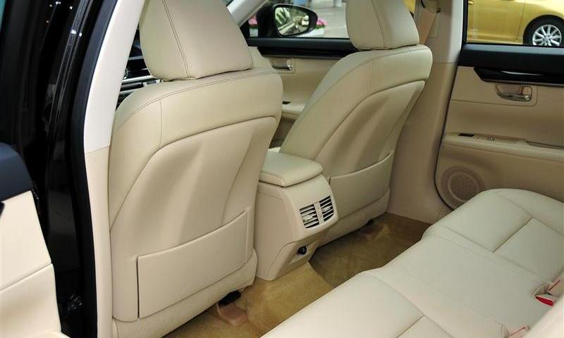 2013款 300h 精英版
