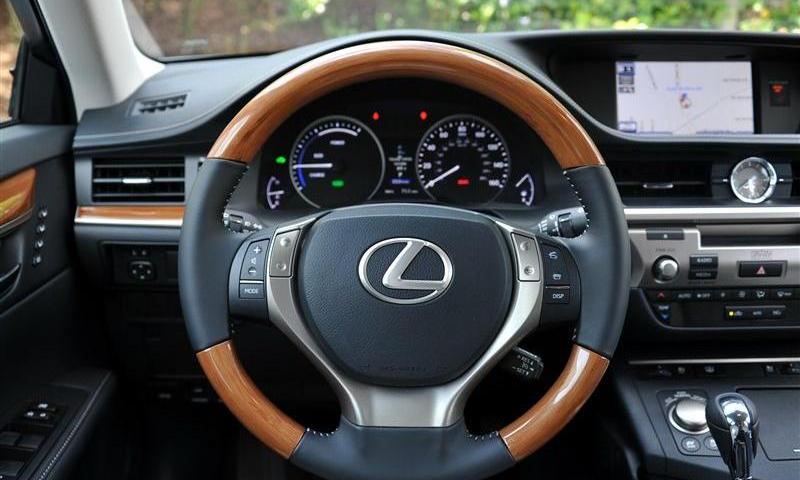 2013款 300h 豪华版