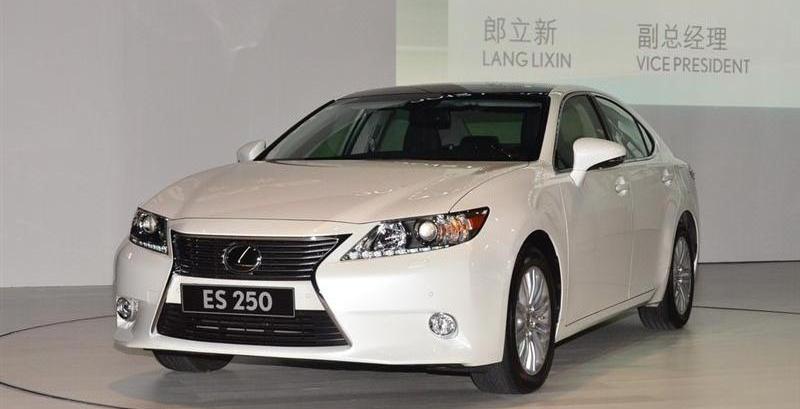 2013款 300h 豪华版
