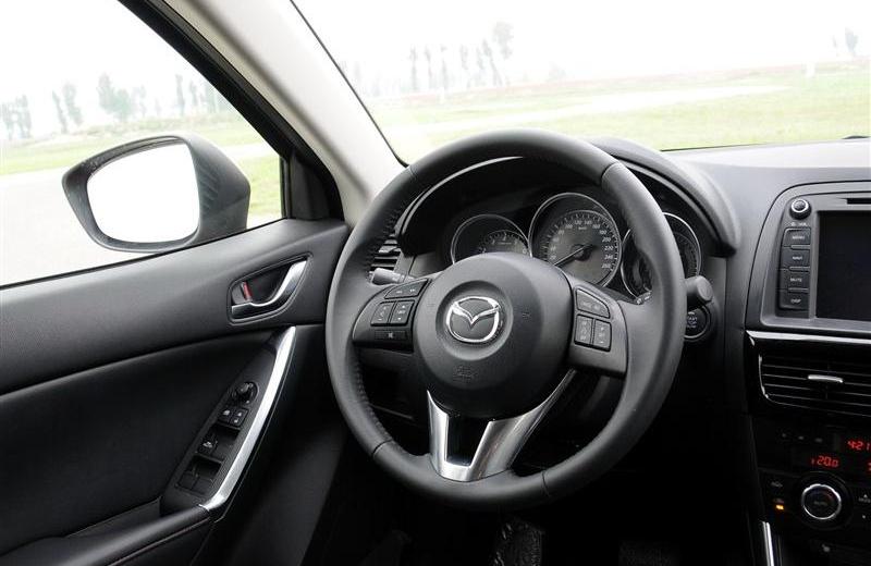 2012款 2.0L 四驱尊贵导航版
