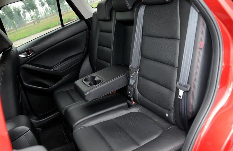 2012款 2.0L 四驱尊贵导航版