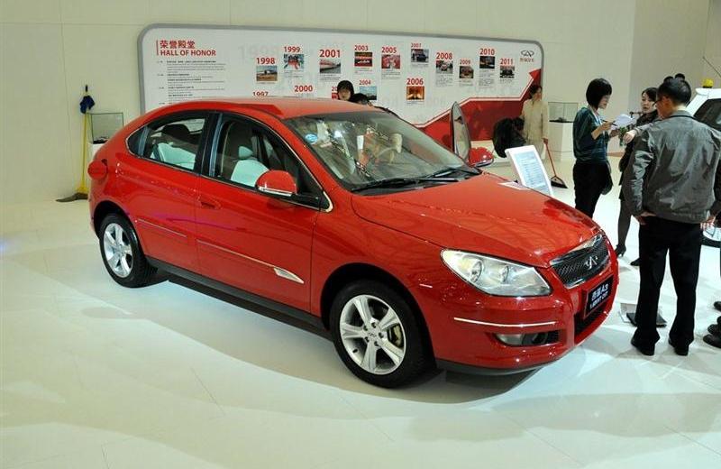 2012款 三厢 1.6CVT 尊贵型
