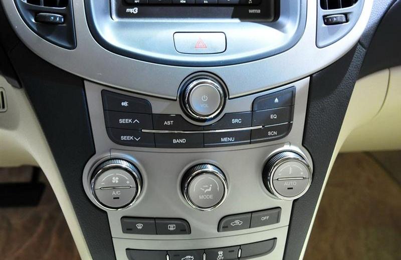 2012款 三厢 1.6CVT 尊贵型