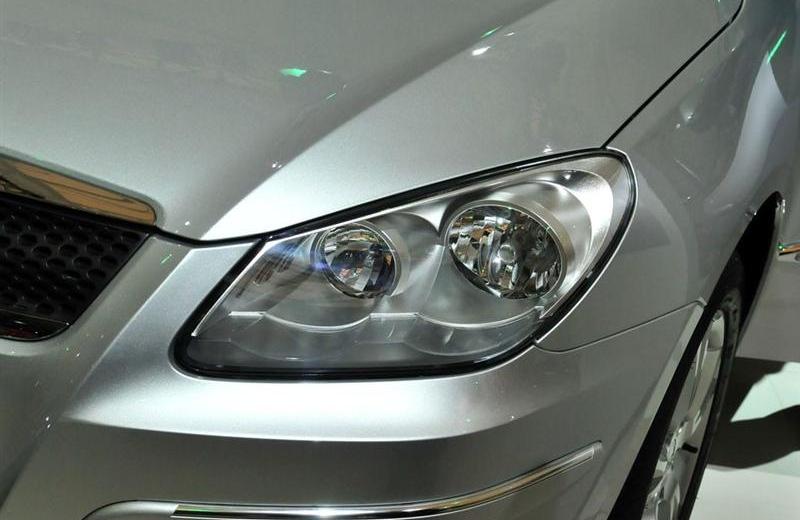 2012款 三厢 1.6CVT 尊贵型