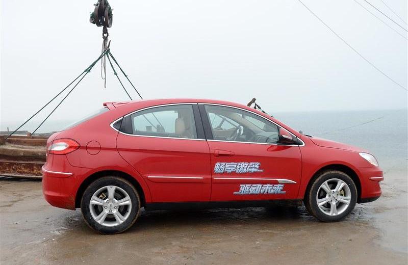 2012款 两厢 1.6CVT 进取型