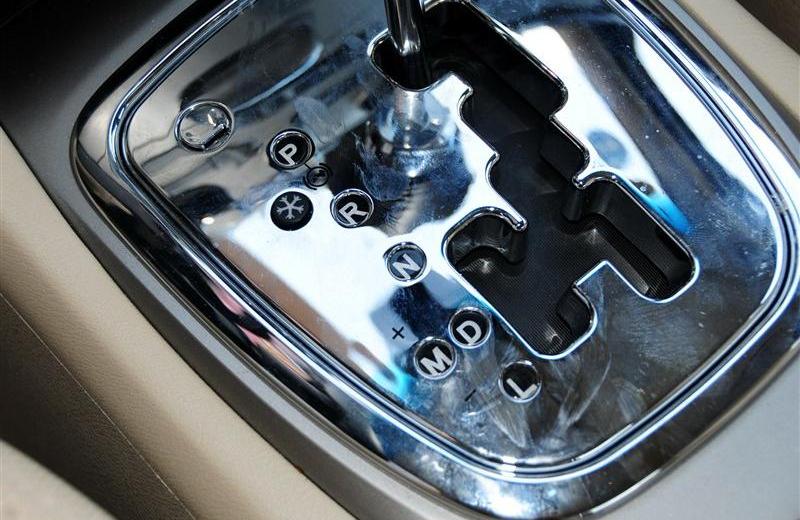 2012款 三厢 1.6CVT 进取型