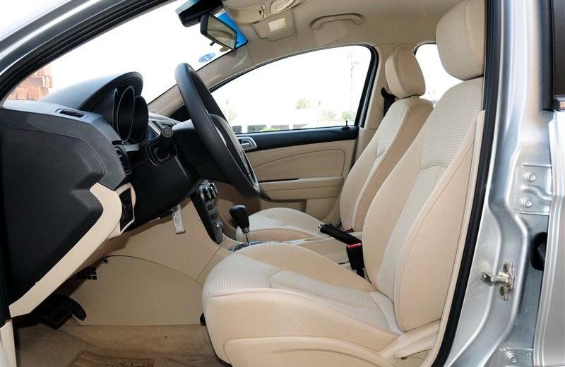 2012款 三厢 1.6CVT 进取型