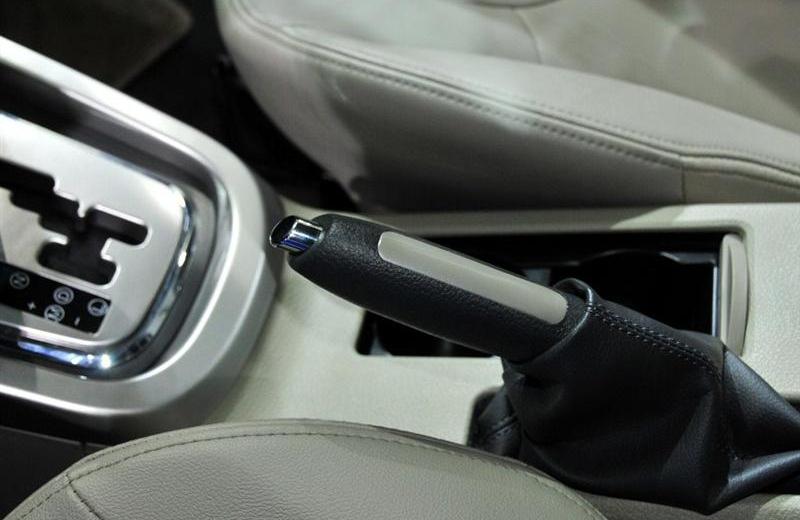 2012款 1.6L CVT旗舰型