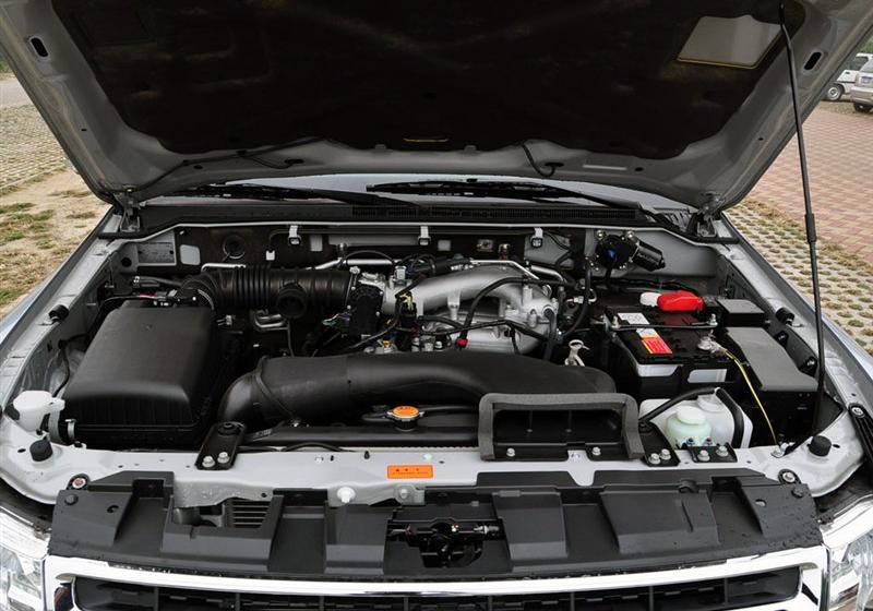 帕杰罗(进口)  2010款 3.0L 自动精英版