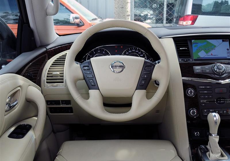 2012款 5.6 V8旗舰版