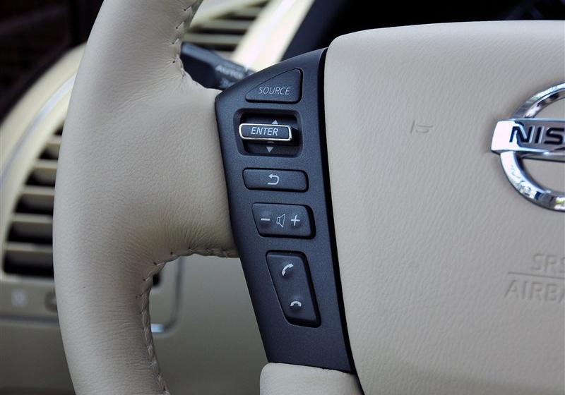 2012款 5.6 V8旗舰版