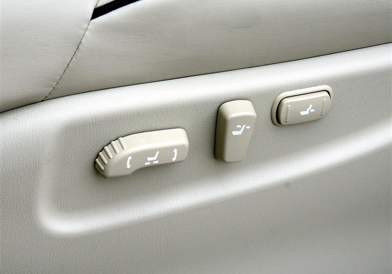 2012款 5.6 V8旗舰版