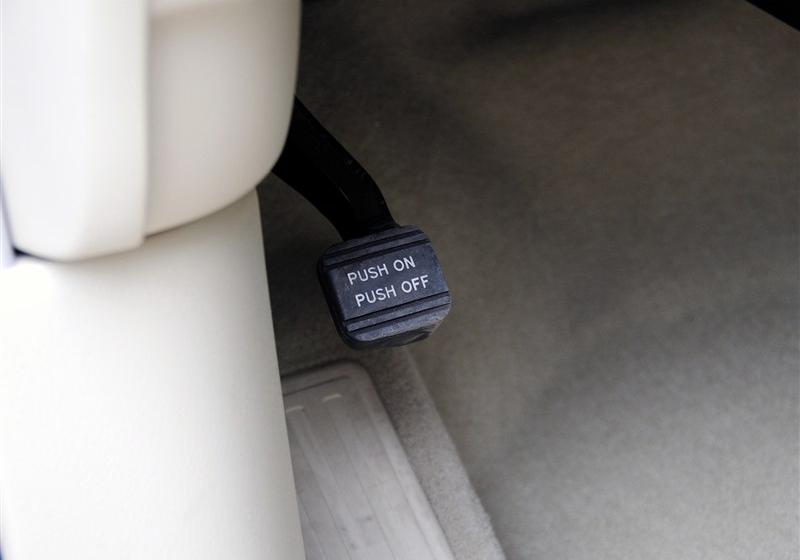 2012款 5.6 V8旗舰版
