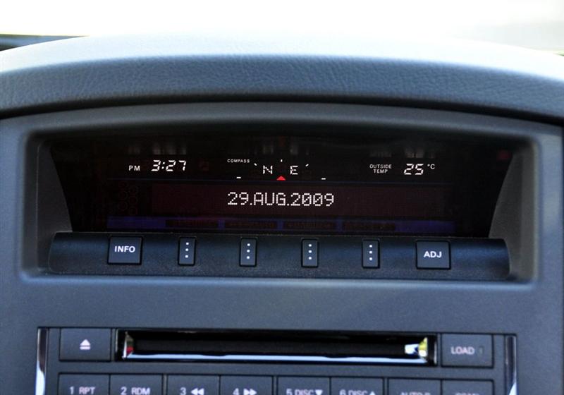 2010款 3.0L 自动豪华版