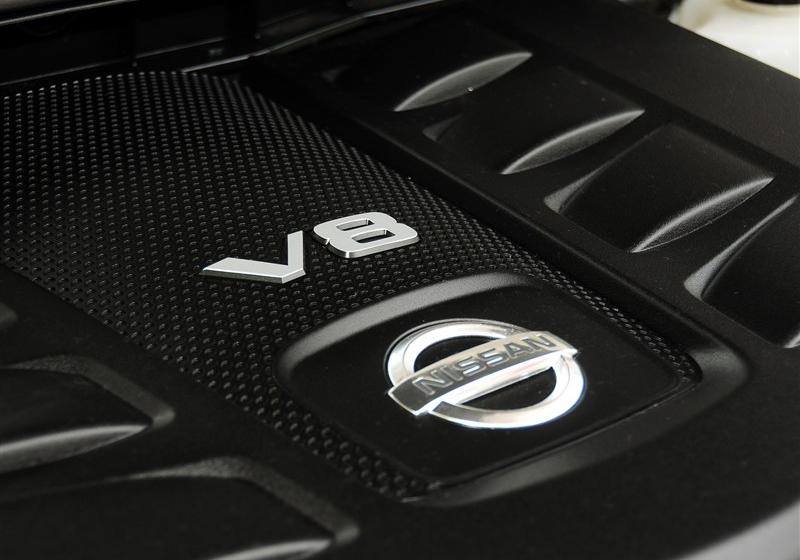 2012款 5.6 V8旗舰版