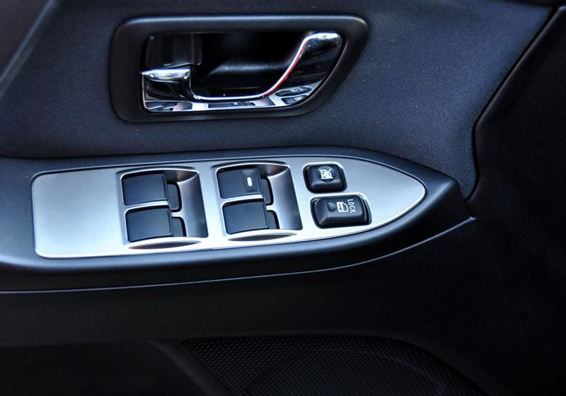 2010款 3.0L 自动豪华版