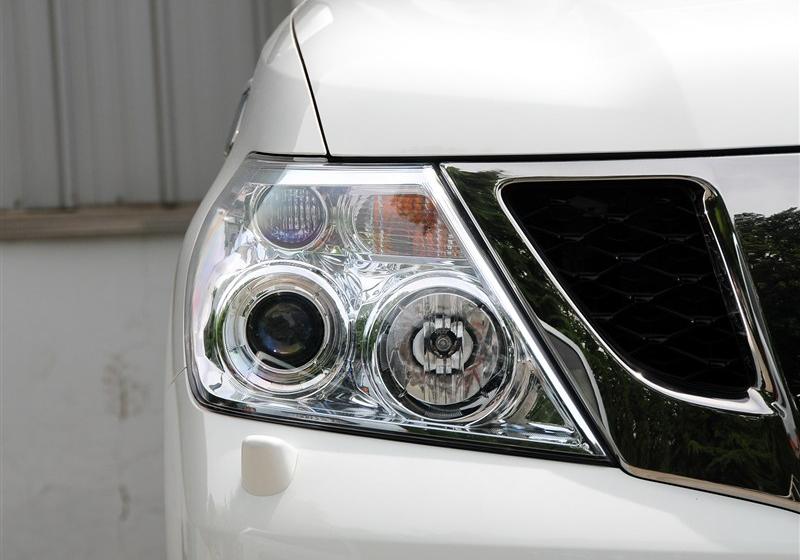 2012款 5.6 V8旗舰版