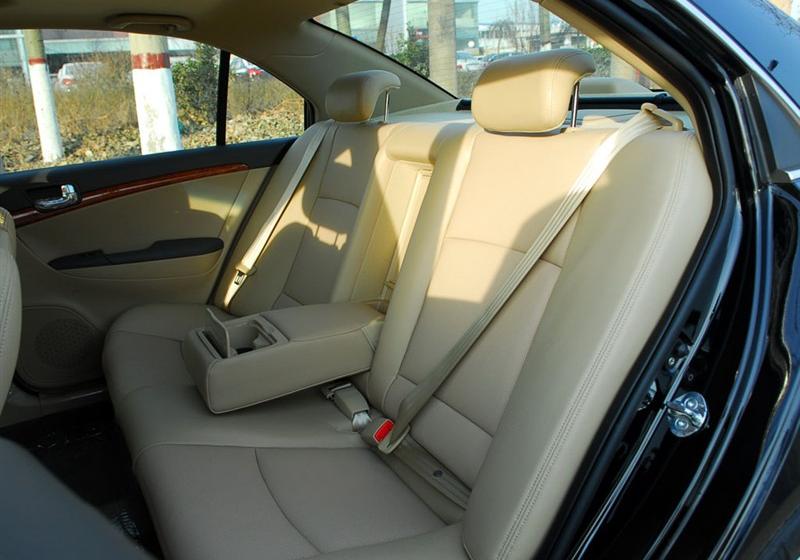 2009款 2.0 DLX AT
