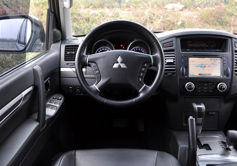 2010款 3.0L 自动精英版