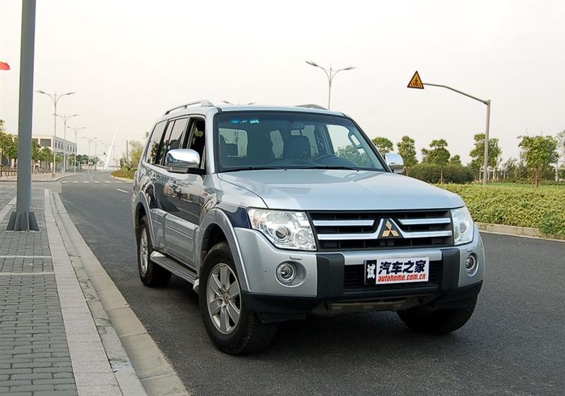2009款 3.8L 五门 尊贵版