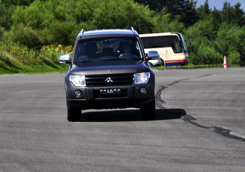 2009款 3.8L 五门 旗舰版