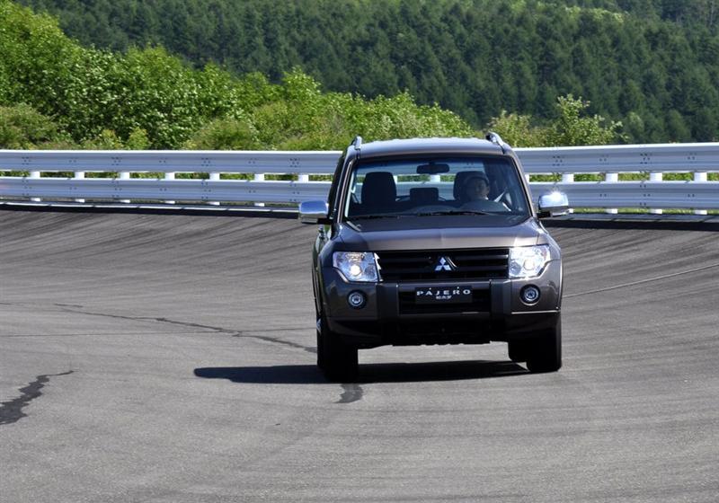 2009款 3.8L 五门 旗舰版