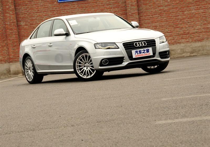 2012款 2.0 TFSI 自动运动型