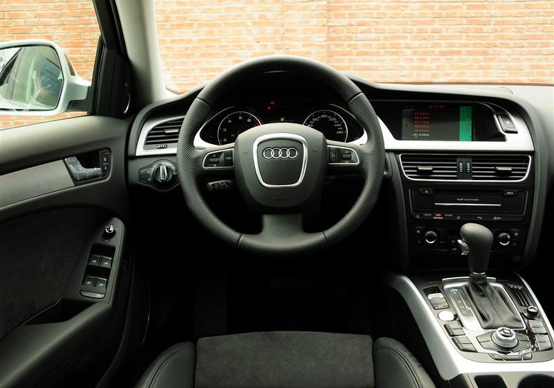 2012款 2.0 TFSI 自动运动型