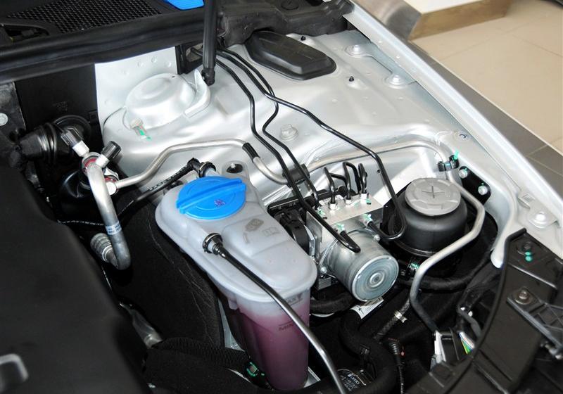 2012款 2.0 TFSI 自动技术型