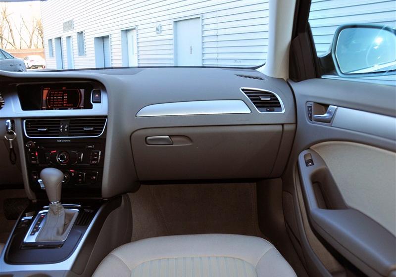 2012款 1.8 TFSI 自动舒适型