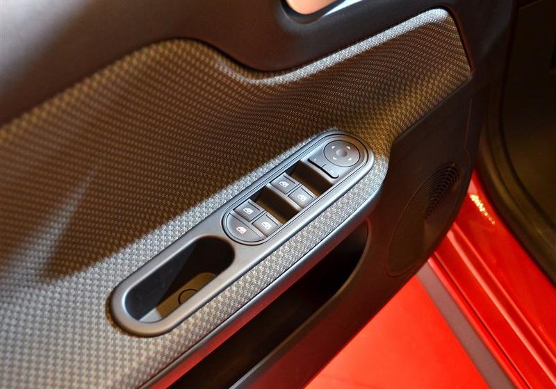 2014款 1.5L 自动精英版
