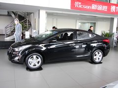 北京现代  朗动 1.6L AT 车辆左正侧视角