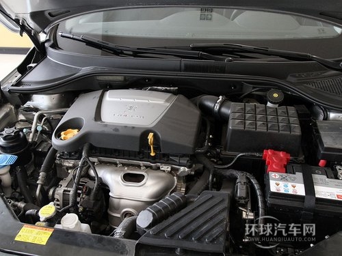 荣威  plus 350S 1.5L AT 发动机主体特写