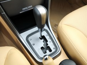 瑞虎 2012款 精英版 改款 1.6L CVT豪华型DVVT