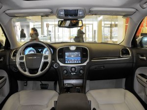 克莱斯勒300C(进口) 2013款 3.6L 尊享版
