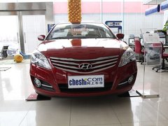 北京现代  1.6L 手动 车头正面视角