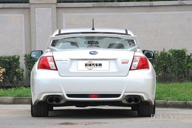 2011款 2.5T STI三厢