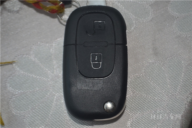 风神 H30 Cross 1.6L 手动尊尚型