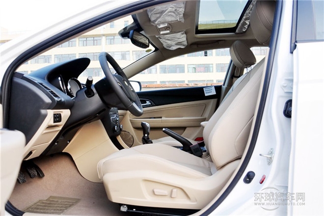 2013款 1.6L MT尊贵型