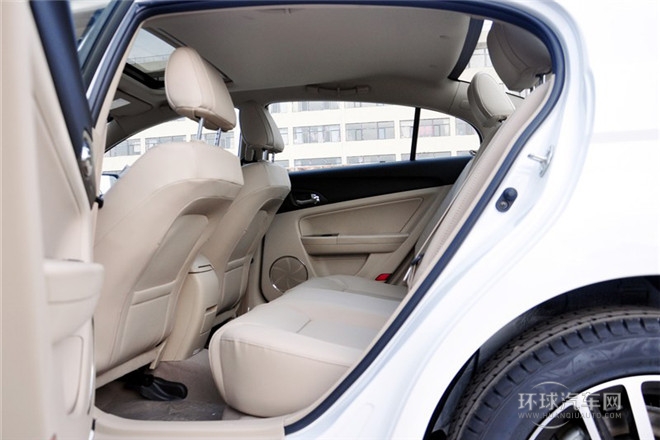 2013款 1.6L MT尊贵型