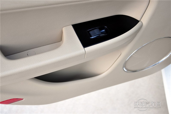2013款 1.6L MT尊贵型