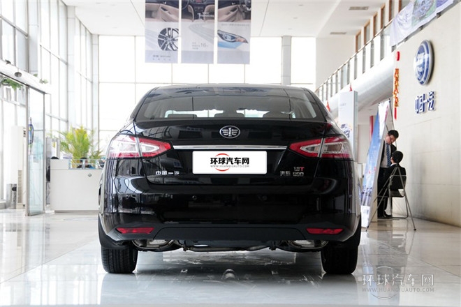 2014款 1.8T 自动豪华型