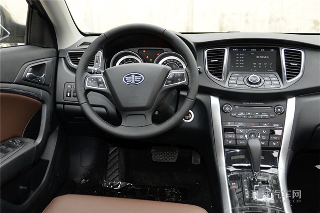 2014款 1.8T 自动豪华型