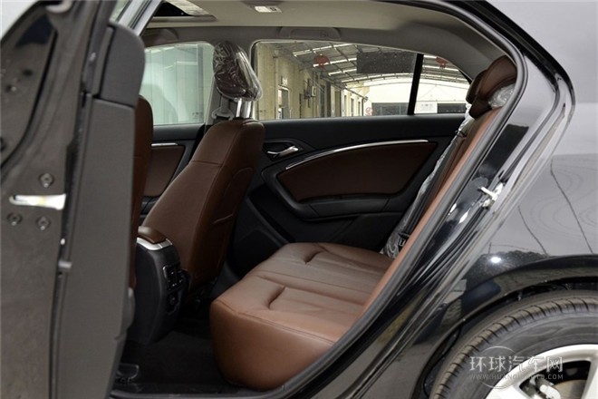 2014款 1.8T 自动豪华型