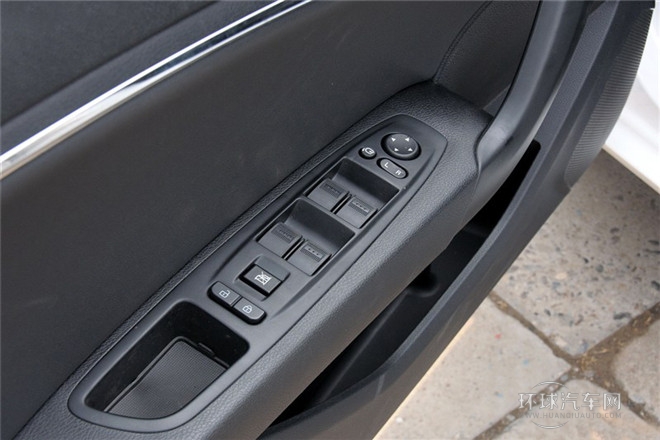 2014款 2.0T 自动豪华型