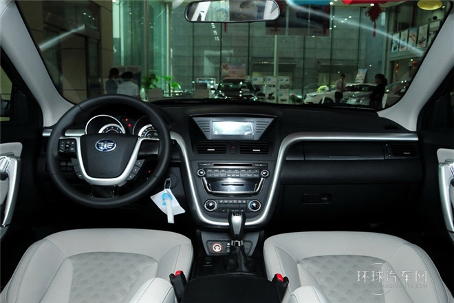 2013款 2.0L 手动基本型