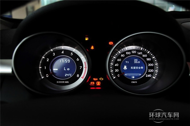 2013款 2.0L 手动基本型