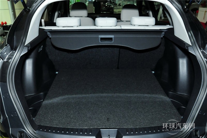 2013款 2.0L 手动基本型